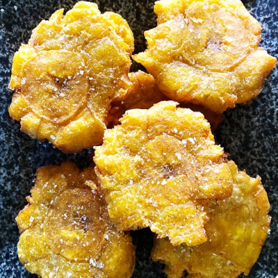 TOSTONES